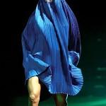 El burka de moda en Paris antes de su inminente prohibicion1