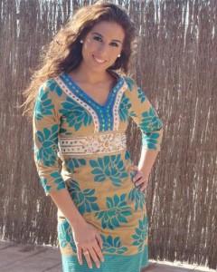 Indhira pone de moda los vestidos de Chatik & Kertan3